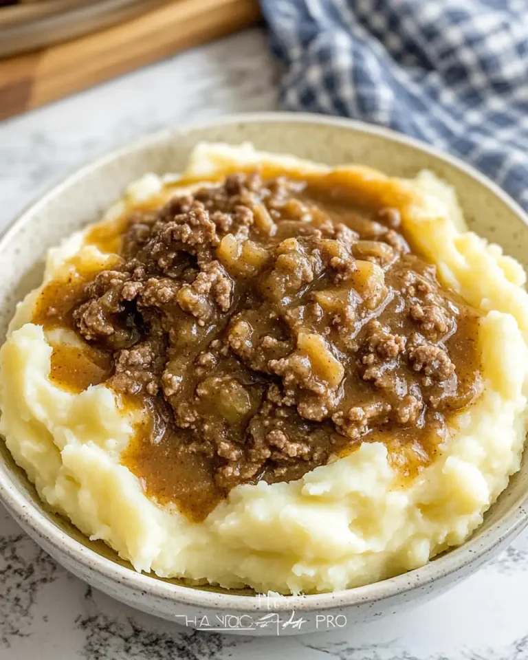 Hearty Comfort: Ground Beef and Gravy Over Mashed Potatoes Magic - Featured Image