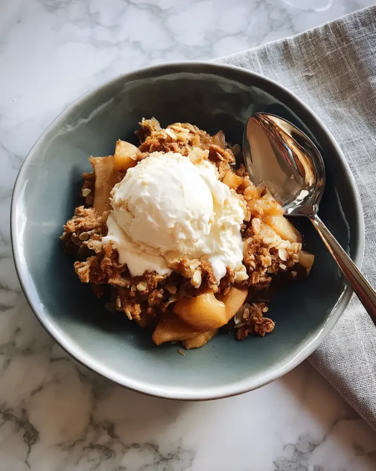 Irresistibly Delicious: A Guilt-Free Guide to Healthy Apple Crisp - Featured Image