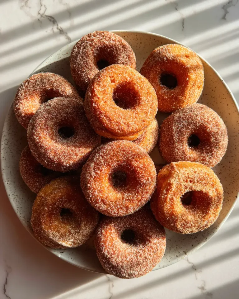 Apple Cider Donuts: A Delicious Fall Treat to Savor - Featured Image